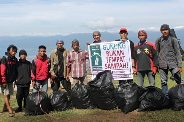 Peran Komunitas Pendaki Gunung Slamet dalam Pelestarian Alam