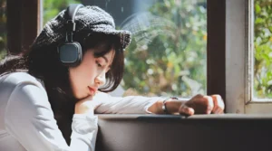 Lagu Sedih dan Alasan Mengapa Banyak Orang Menyukainya