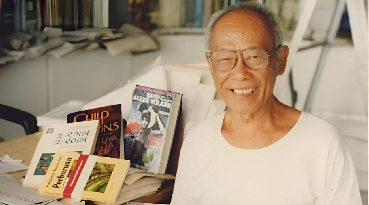 Pramoedya Ananta Toer, Suara Kritis dari Sastra Indonesia